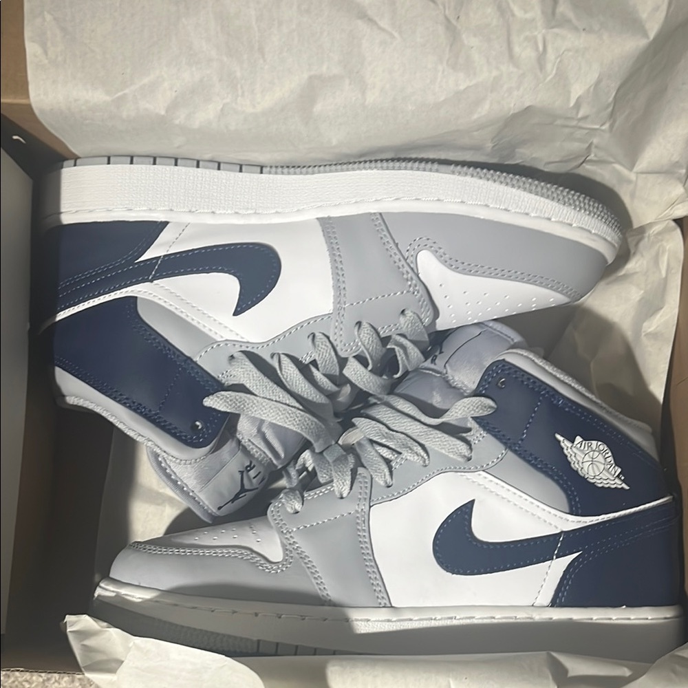Nike Youth Air Jordan 1 Mid (GS) Blue and Gray Sneakers